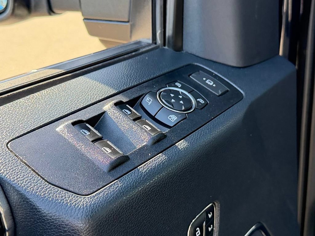 Certified 2022 Ford F350 Platinum w/ FX4 Off-Road Package AWD/4WD image 14