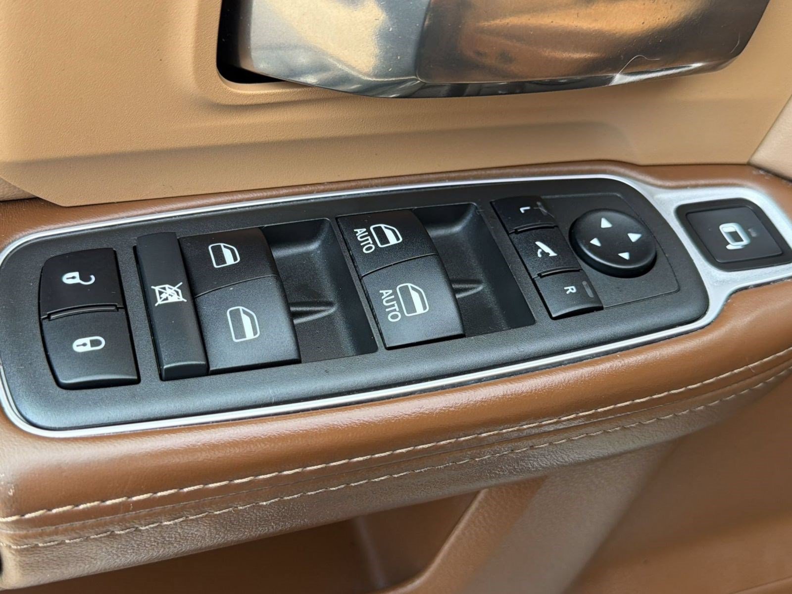 Used 2022 RAM 2500 Limited AWD/4WD image 13