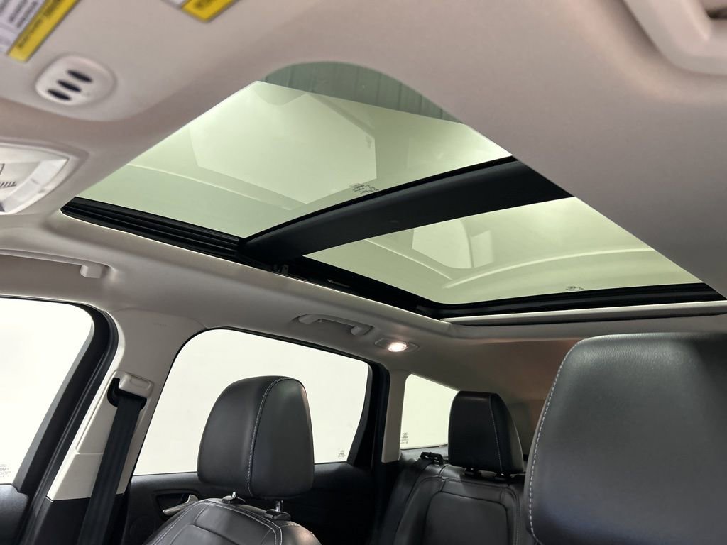 Certified 2017 Ford Escape Titanium image 27