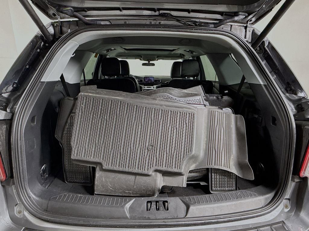 Certified 2023 Ford Explorer XLT w/ Equipment Group 202A image 27