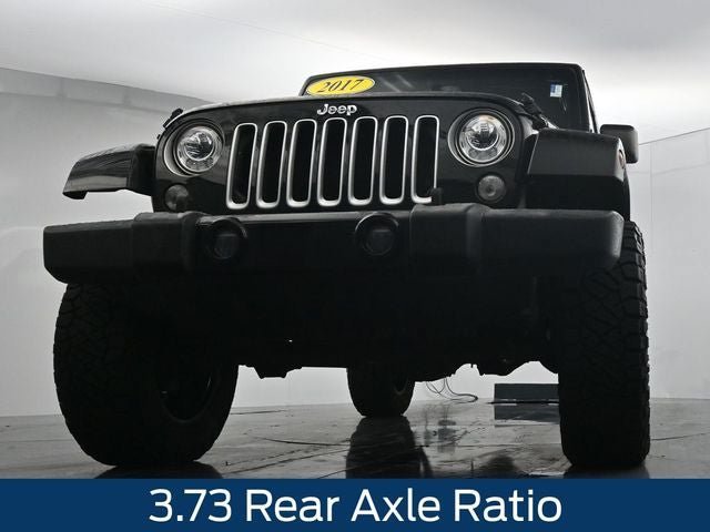 Used 2017 Jeep Wrangler Unlimited Sahara w/ Max Tow Package AWD/4WD image 28