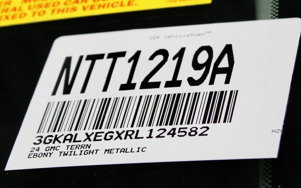 Used 2024 GMC Terrain Denali w/ Black Diamond Edition AWD/4WD image 34