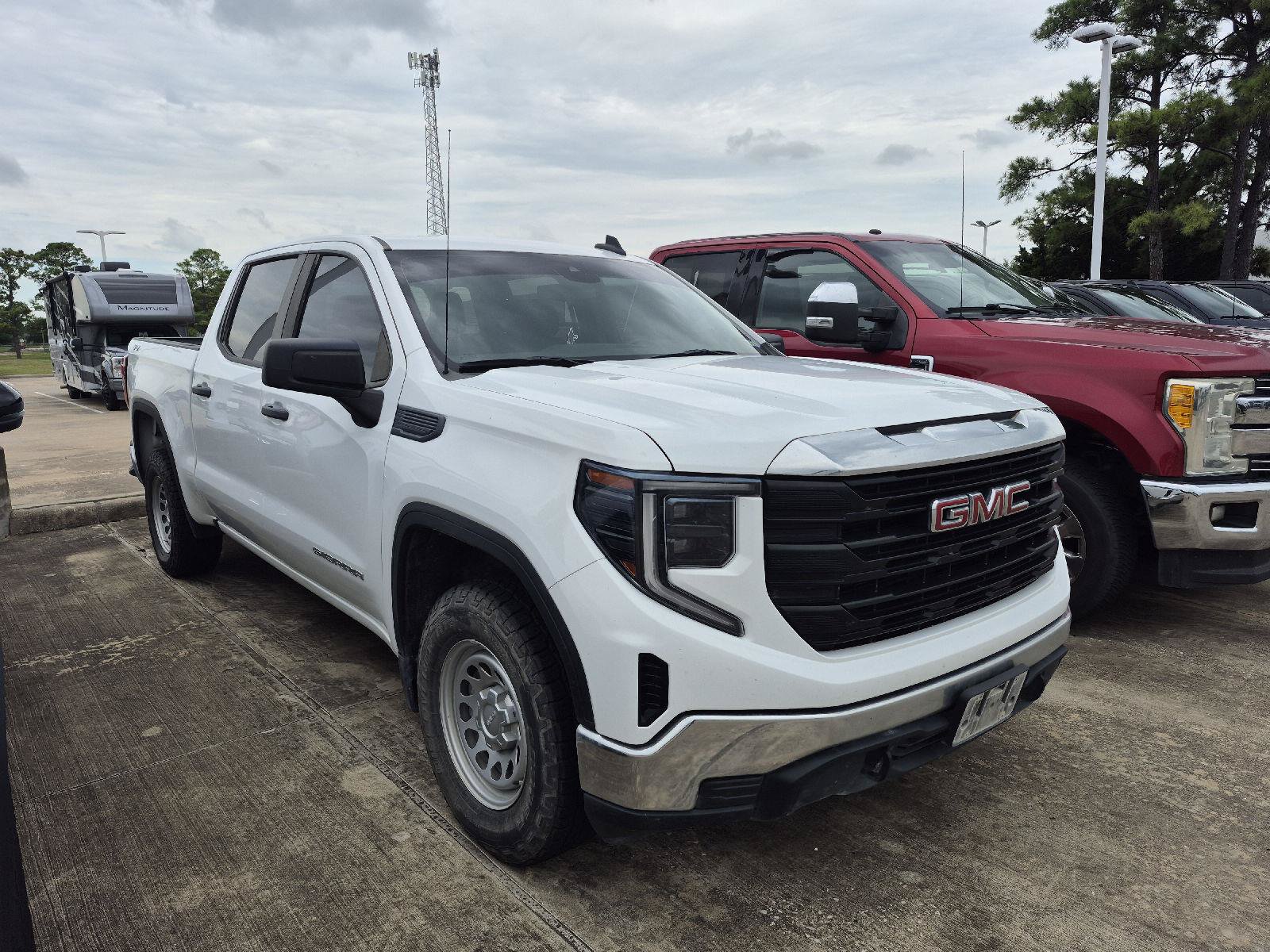 Used 2023 GMC Sierra 1500 Pro AWD/4WD image 2
