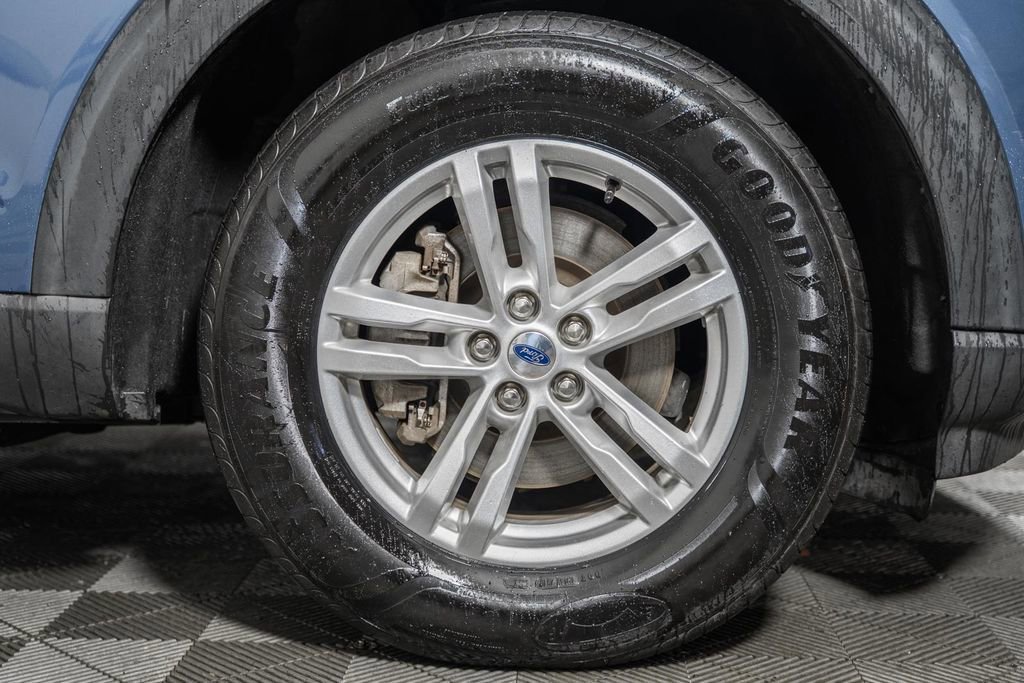 Certified 2021 Ford Explorer XLT w/ Equipment Group 202A image 19