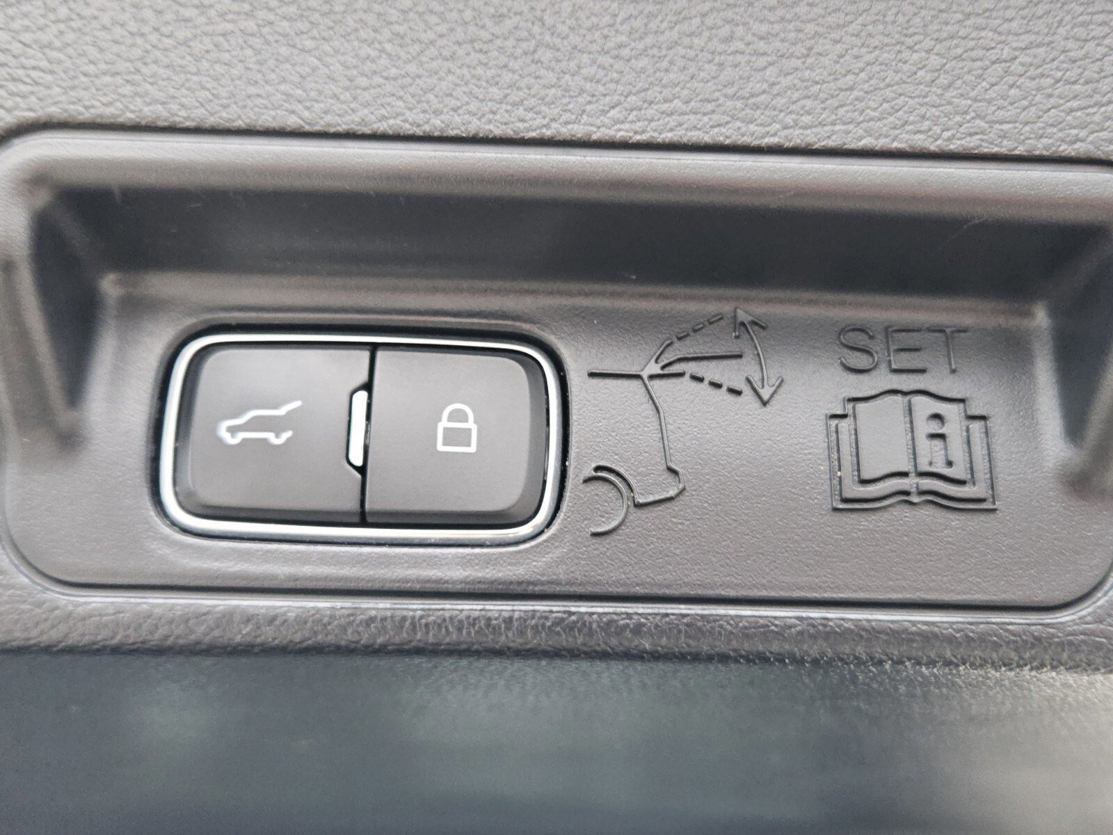 Certified 2022 Ford Explorer Timberline image 32