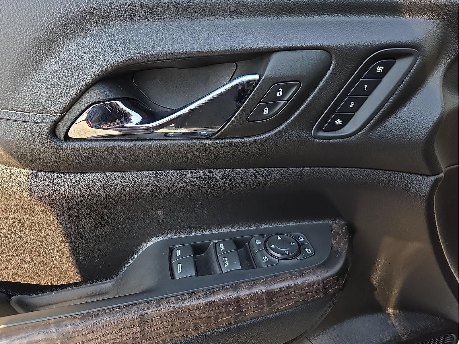 Used 2023 GMC Acadia Denali FWD image 14