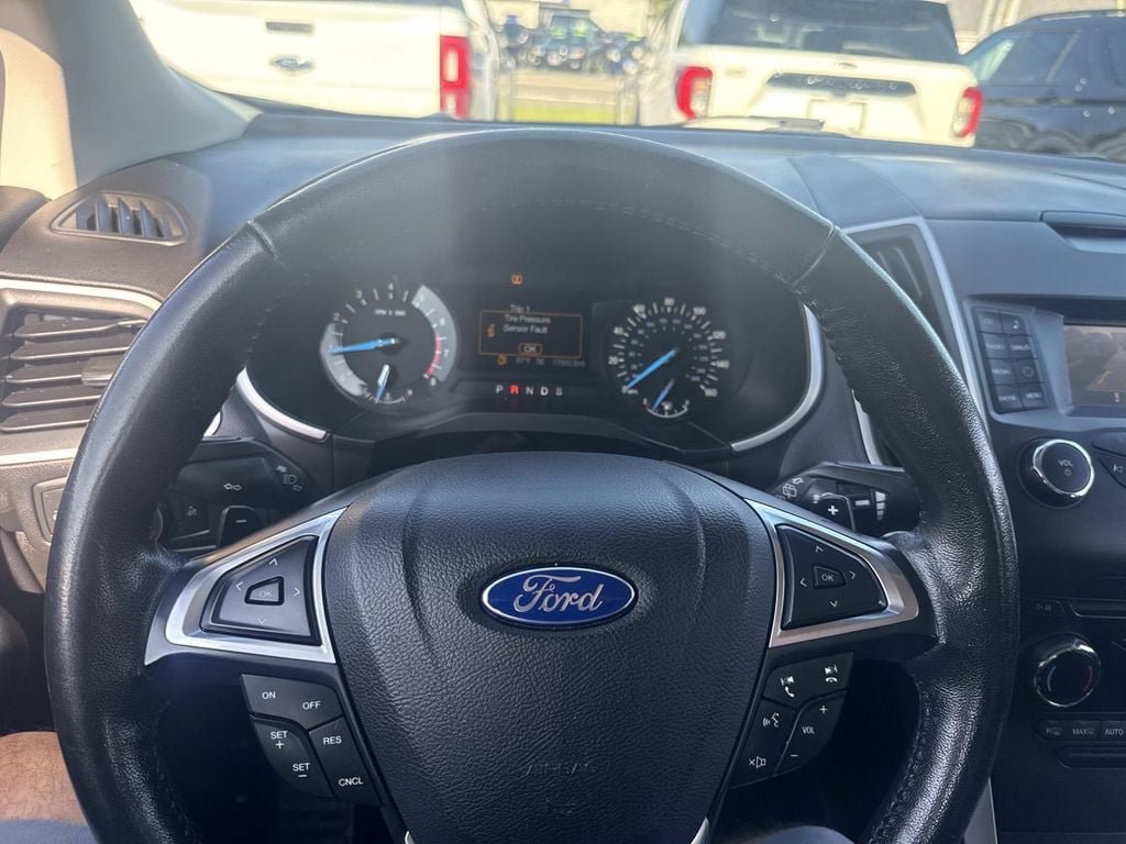Certified 2017 Ford Edge SEL AWD/4WD image 28