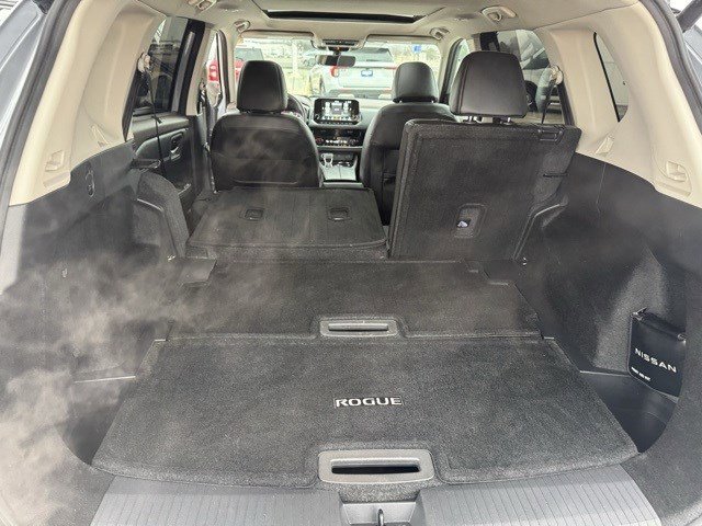 Used 2022 Nissan Rogue SL w/ SL Premium Package image 31