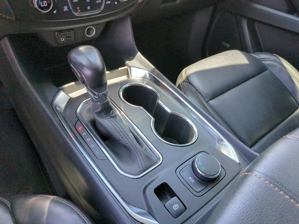 Used 2021 Chevrolet Traverse LT w/ LT Premium Package FWD image 27