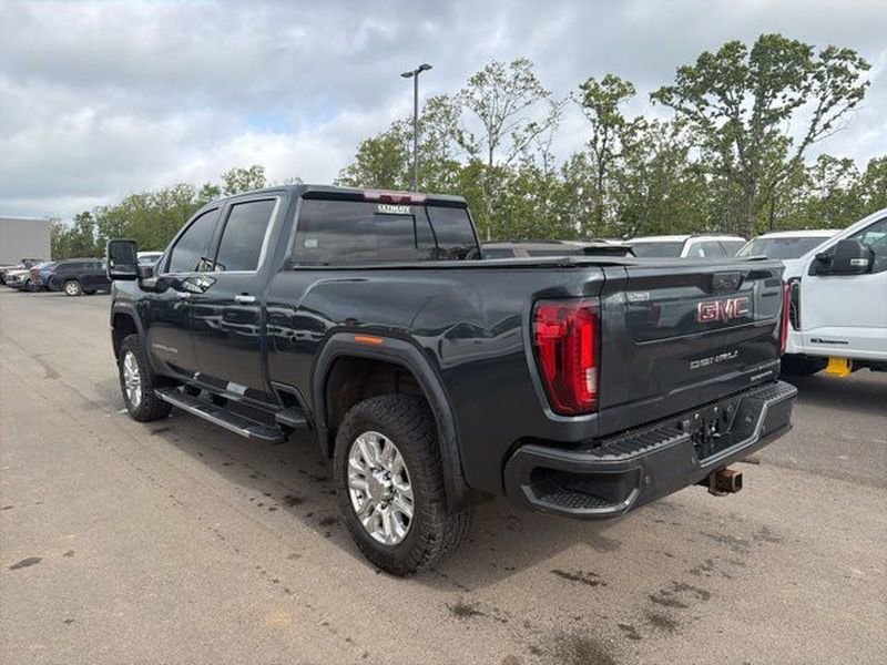 Used 2022 GMC Sierra 2500 Denali w/ Technology Package AWD/4WD image 2