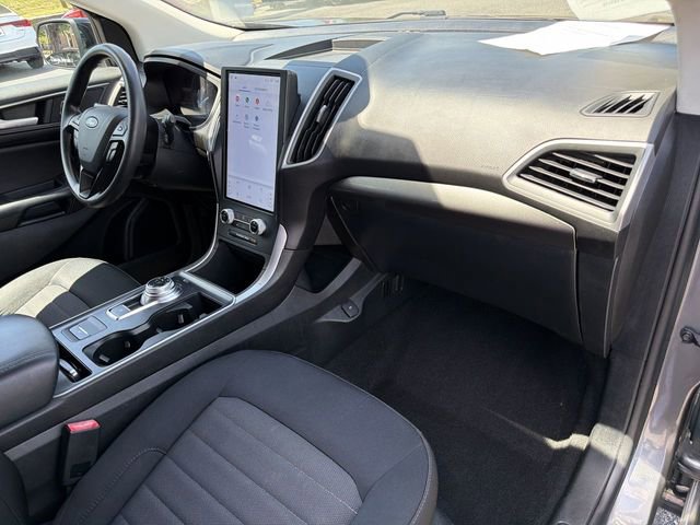 Certified 2022 Ford Edge SE w/ Black Appearance Package AWD/4WD image 29