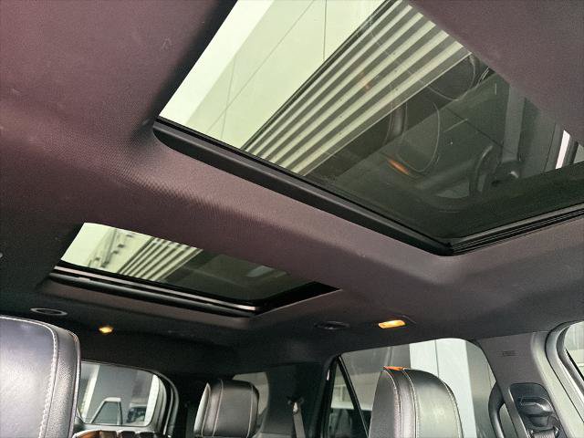Certified 2018 Ford Explorer Platinum AWD/4WD image 11