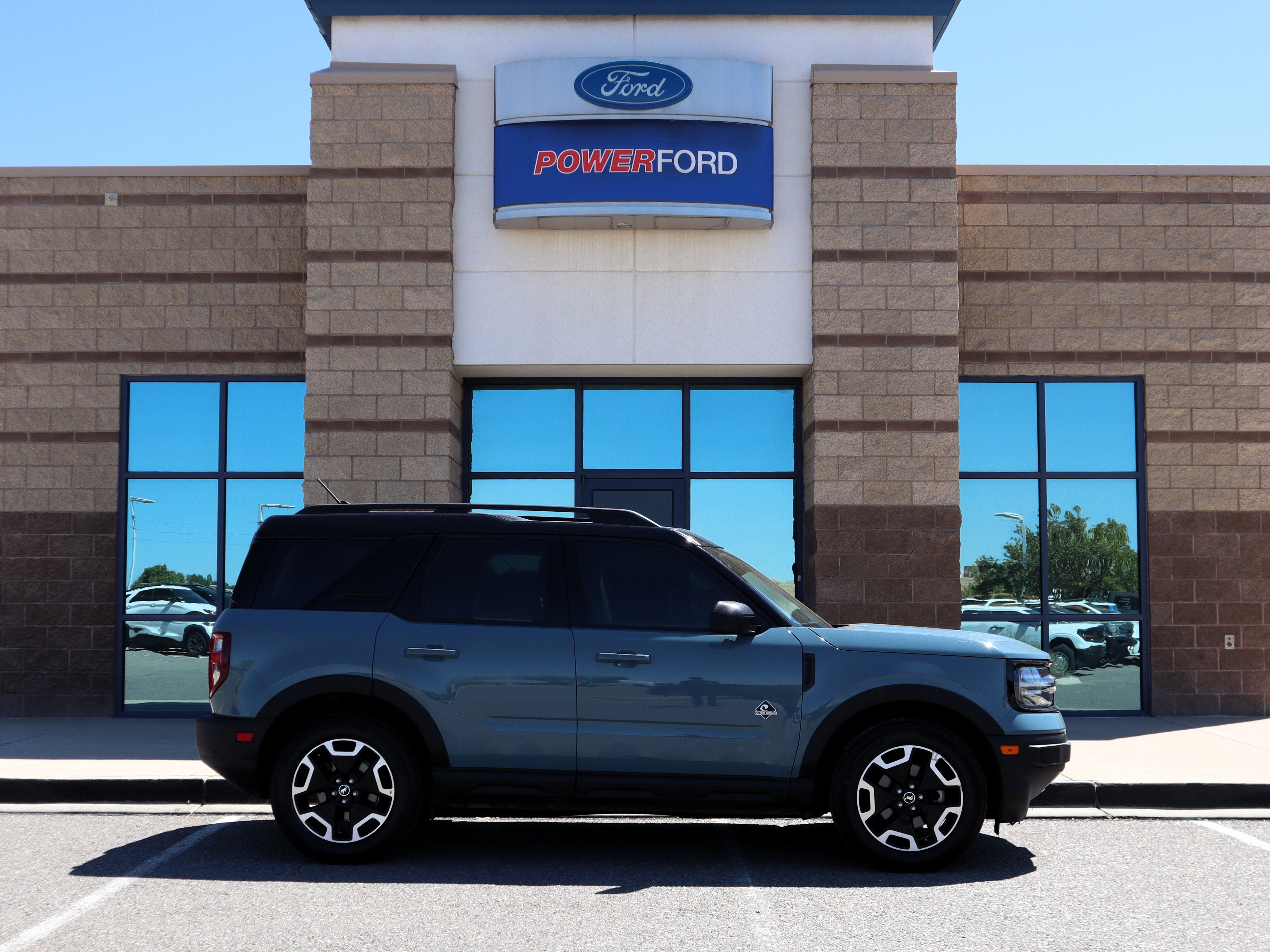Certified 2021 Ford Bronco Sport Outer Banks w/ Outer Banks Package AWD/4WD image 5