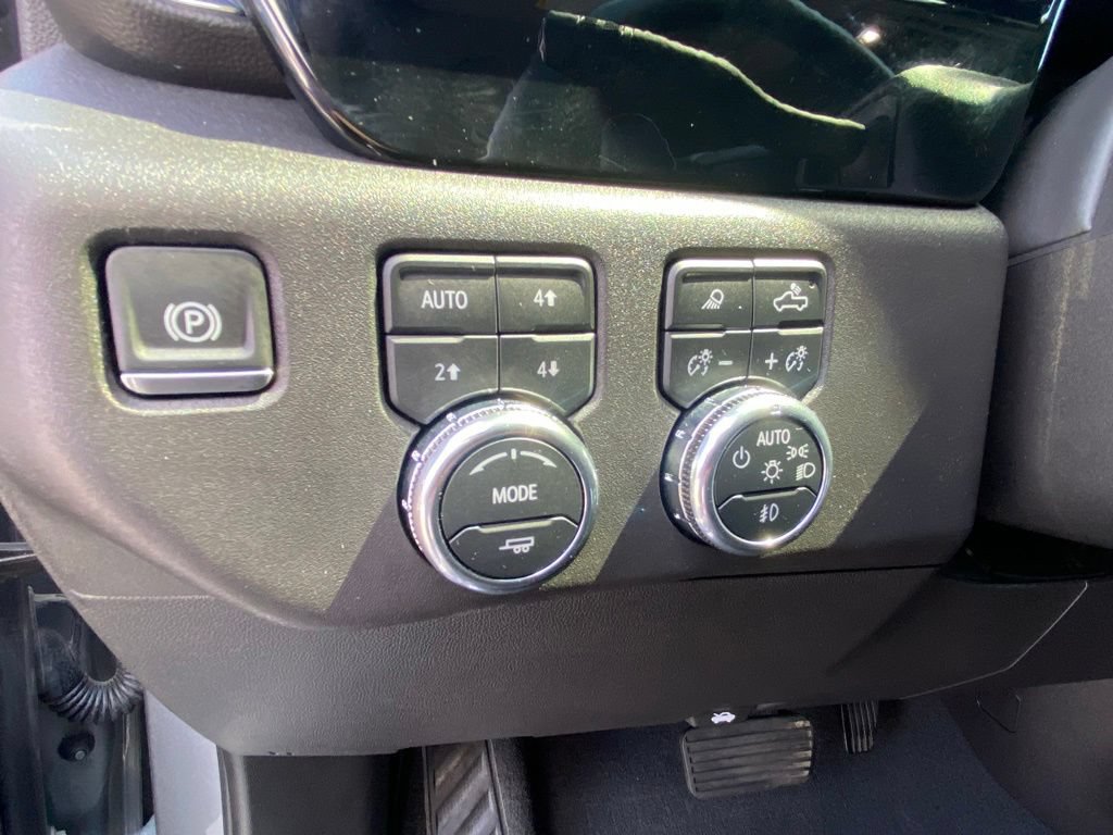 Used 2024 GMC Sierra 1500 SLT w/ SLT Convenience Package AWD/4WD image 12