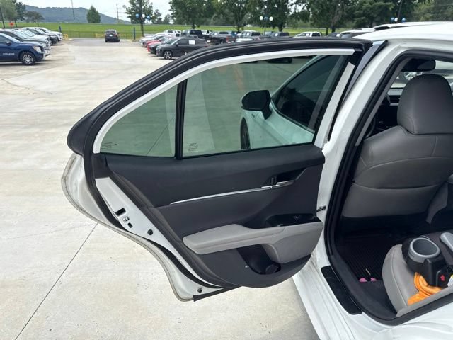 Used 2019 Toyota Camry SE w/ Audio Package FWD image 34