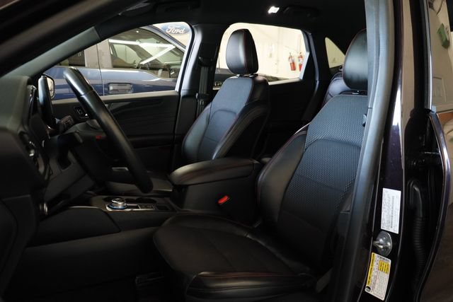 Certified 2023 Ford Escape ST-Line w/ Tech Pack #1 FWD image 12