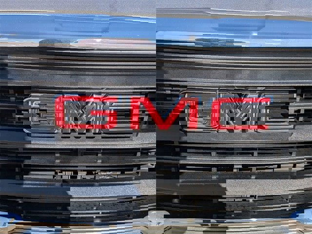 Used 2024 GMC Terrain SLE image 9