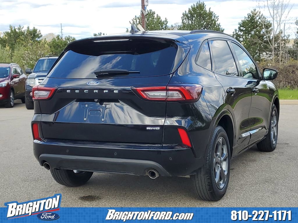 Certified 2024 Ford Escape ST-Line w/ Tech Pack #1 AWD/4WD image 4