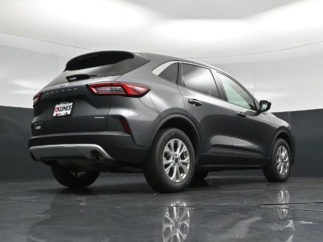 Certified 2024 Ford Escape Active AWD/4WD image 40