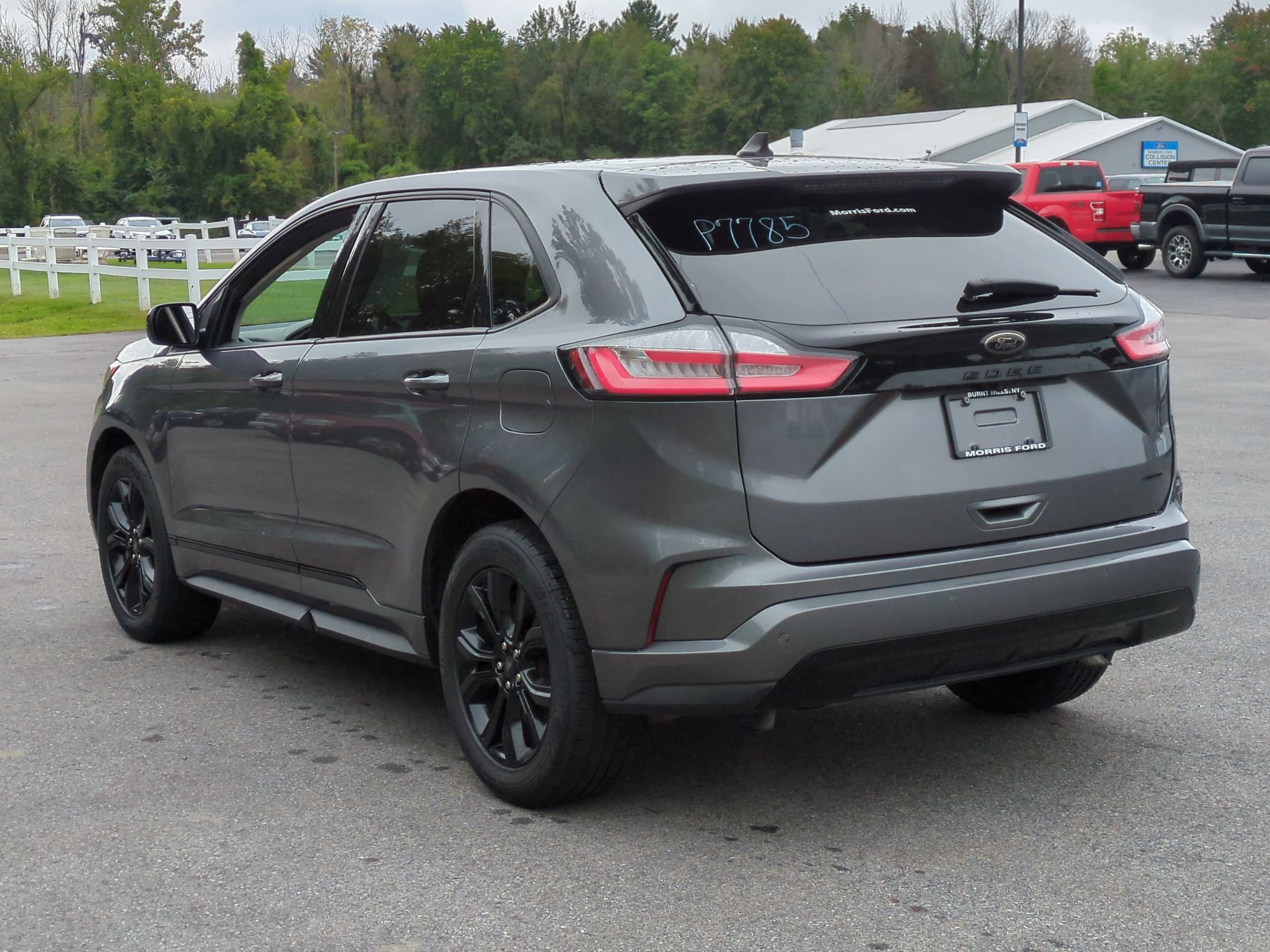 Certified 2024 Ford Edge SE w/ Black Appearance Package AWD/4WD image 5