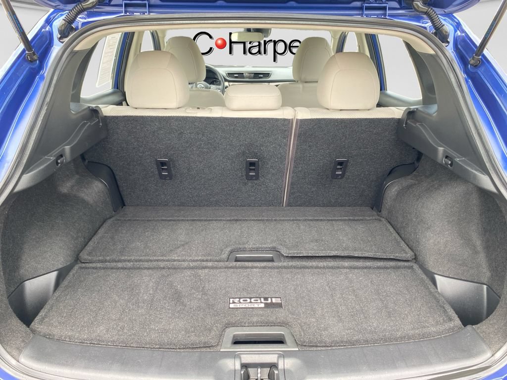 Used 2020 Nissan Rogue Sport SV AWD/4WD image 16