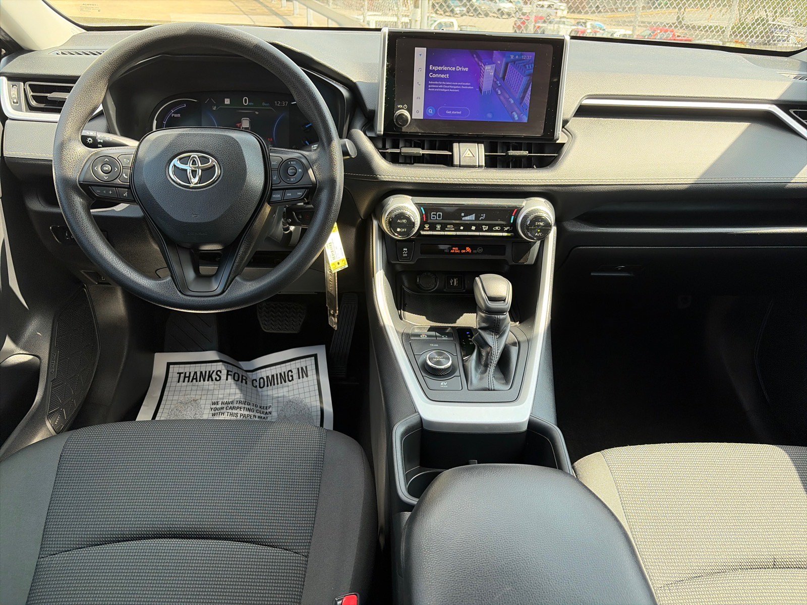Used 2024 Toyota RAV4 LE AWD/4WD image 7