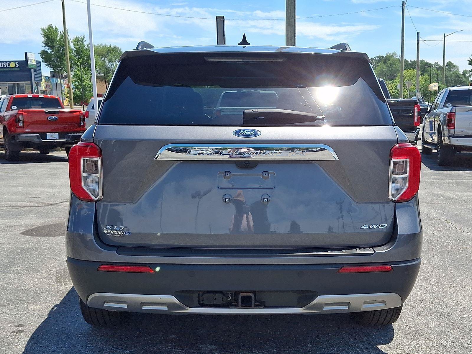 Certified 2023 Ford Explorer XLT w/ Equipment Group 202A AWD/4WD image 5