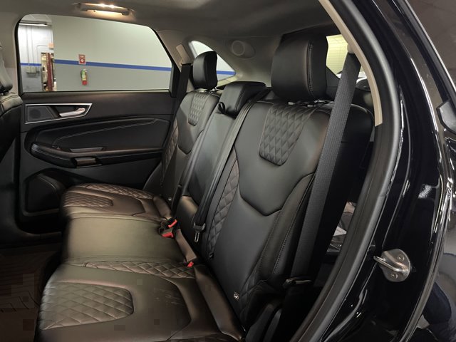 Certified 2023 Ford Edge Titanium w/ Class II Trailer Tow Package AWD/4WD image 17