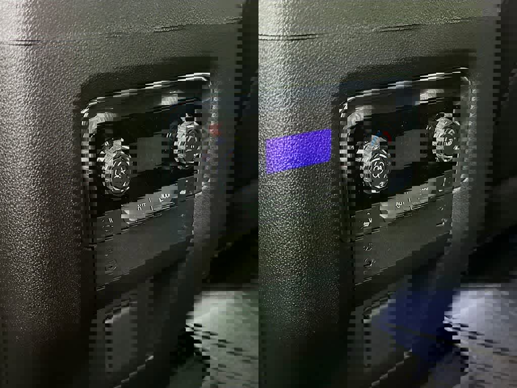 Used 2025 Chevrolet Tahoe LT w/ Comfort Package image 16