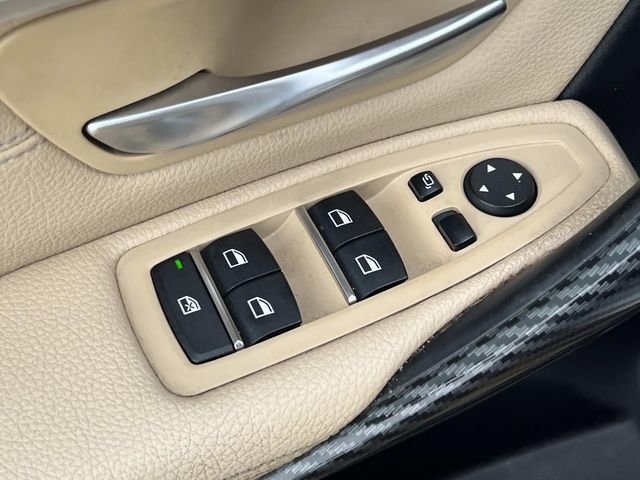 Used 2017 BMW 330i xDrive Sedan image 17