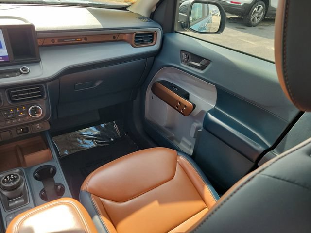 Certified 2022 Ford Maverick Lariat w/ Lariat Luxury Package FWD image 14