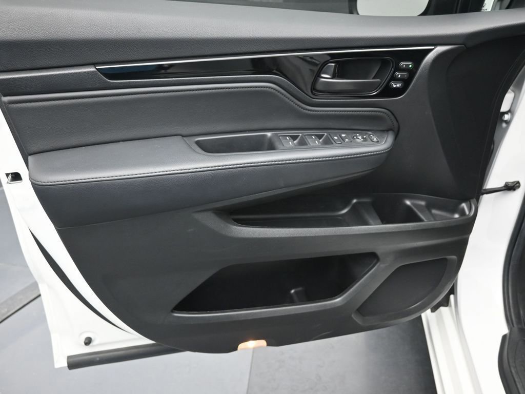 Used 2025 Honda Odyssey Touring image 19
