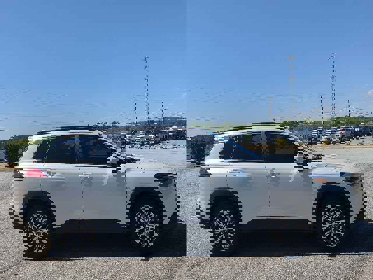 Used 2023 Toyota Corolla Cross XLE w/ Convenience Package