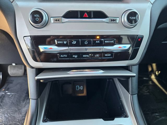 Certified 2023 Ford Explorer XLT AWD/4WD image 15