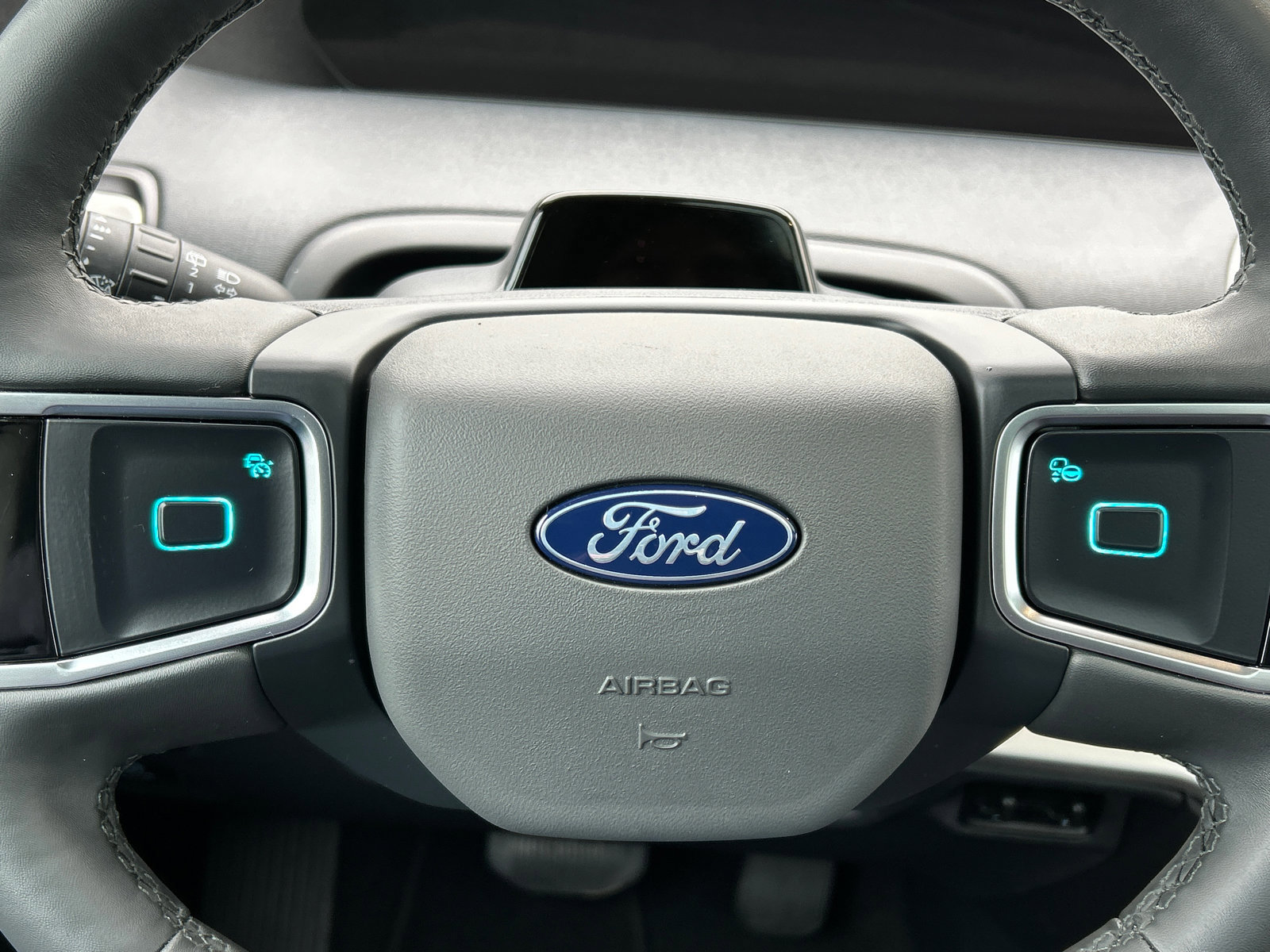Certified 2025 Ford Expedition Active AWD/4WD image 12