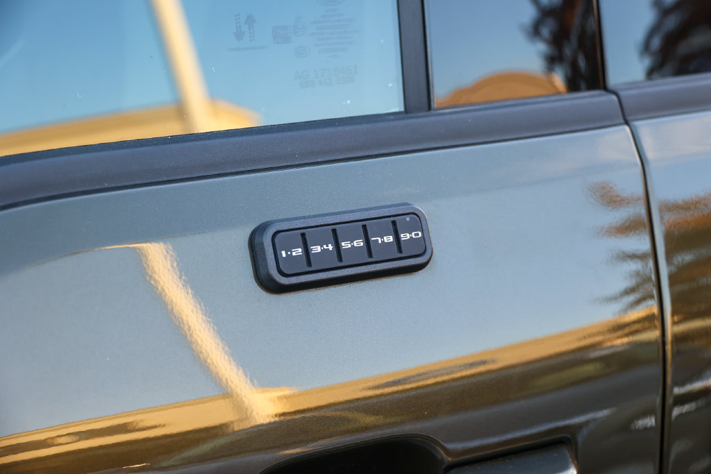 Certified 2025 Ford F150 Raptor AWD/4WD image 35
