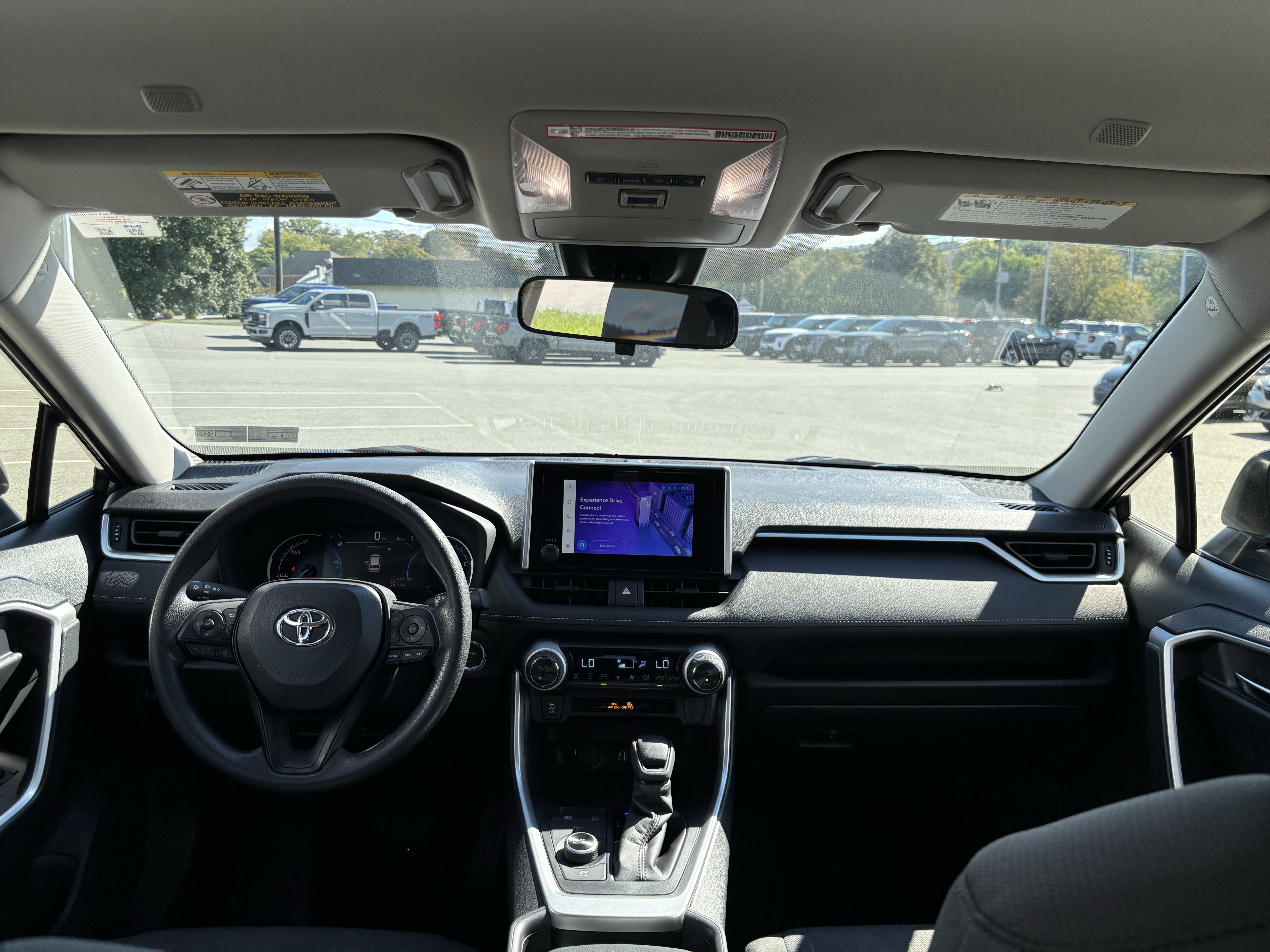 Used 2025 Toyota RAV4 XLE AWD/4WD image 29