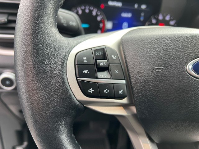 Certified 2022 Ford Explorer XLT w/ Equipment Group 202A AWD/4WD image 15