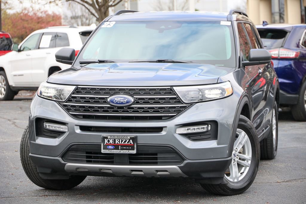 Certified 2023 Ford Explorer XLT w/ Equipment Group 202A image 4
