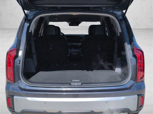 Used 2024 Kia Telluride S AWD/4WD image 9