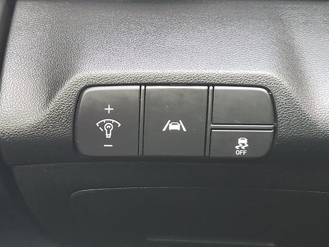 Used 2023 Hyundai Elantra SEL image 20