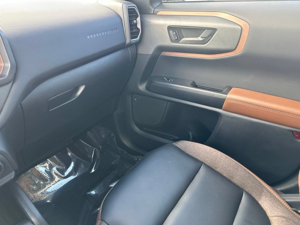 Certified 2025 Ford Bronco Sport Outer Banks w/ Outer Banks Tech Package+ AWD/4WD image 52