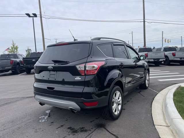 Certified 2018 Ford Escape SE FWD image 5