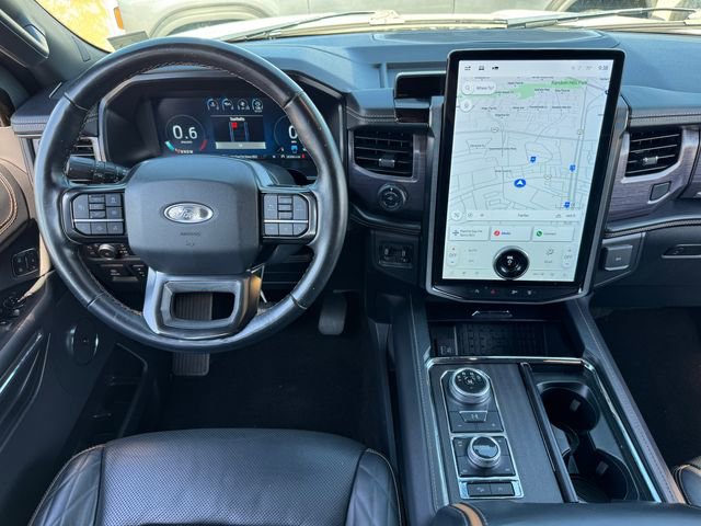 Certified 2022 Ford Expedition Platinum AWD/4WD image 4