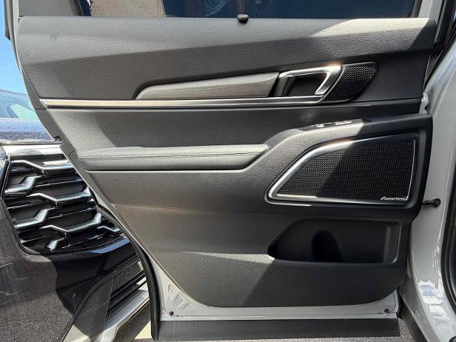 Used 2025 Kia Telluride SX Prestige AWD/4WD image 22