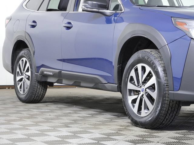 Used 2024 Subaru Outback Premium AWD/4WD image 2