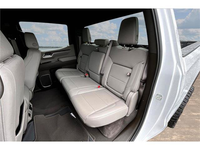 Used 2026 GMC Sierra 1500 SLT AWD/4WD image 25