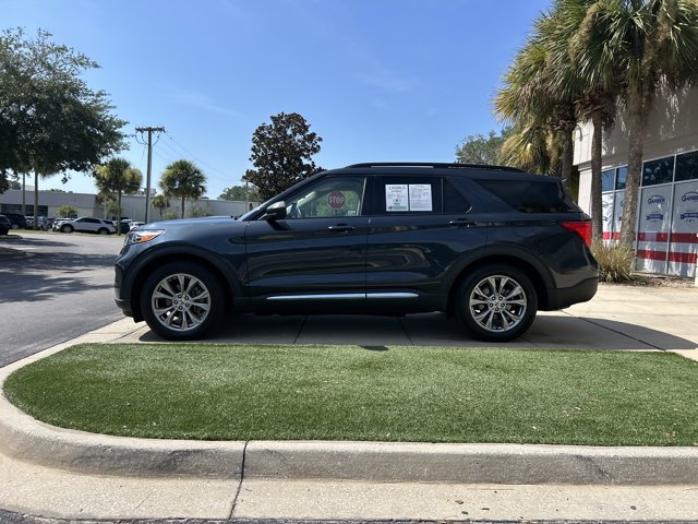 Certified 2023 Ford Explorer XLT w/ Equipment Group 202A RWD image 11