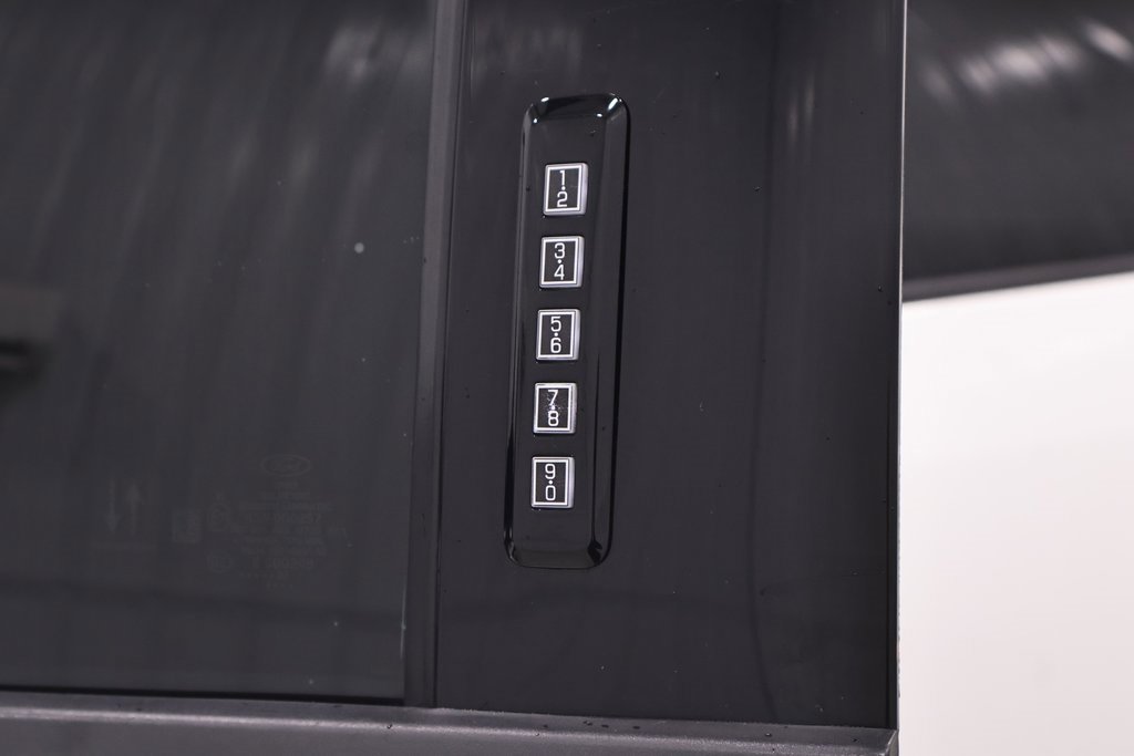 Certified 2022 Ford F450 Lariat w/ Lariat Ultimate Package image 40