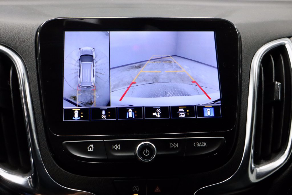 Used 2024 Chevrolet Equinox Premier AWD/4WD image 2